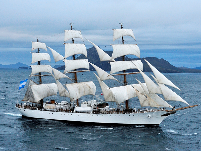 ARA Libertad, buque escuela de la Armada Argentina